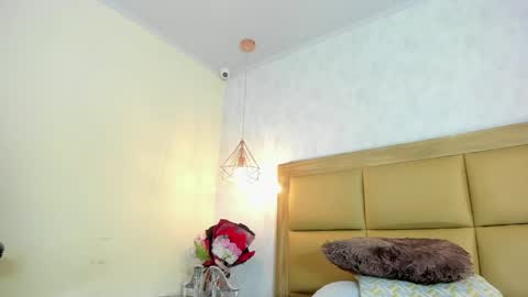 KEIMI  online show from April 11, 2026, 7:45 am