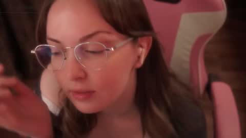 Snapshot of star_shopping chatting on October 27, 2025, 10:25 pm Alice online show from October 27, 2025, 10:25 pm