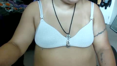 starella___saxxxton online show from September 18, 2025, 3:36 pm