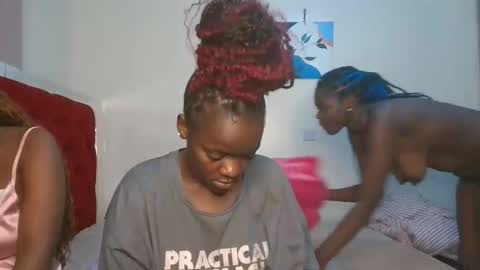 Snapshot of stargirl_lia chatting on March 17, 2026, 5:38 pm lia online show from March 17, 2026, 5:38 pm