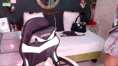 Snapshot of starhappy chatting on May 17, 2026, 12:30 am Welcome Im VICTORIA Your love is my passion activate my love and moaning with your tips and enjoy with me online show from May 17, 2026, 12:30 am