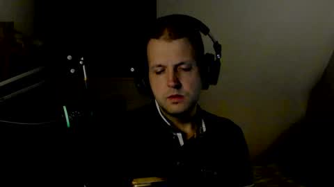 Snapshot of starlight1987 chatting on January 4, 2025, 5:16 am Adam online show from January 4, 2025, 5:16 am