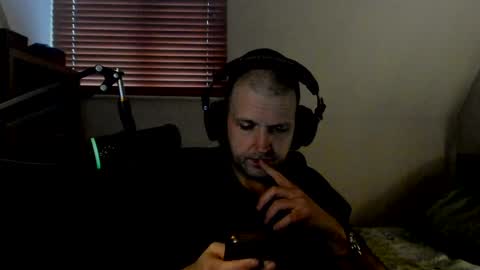 Snapshot of starlight1987 chatting on February 8, 2025, 9:03 am Adam online show from February 8, 2025, 9:03 am