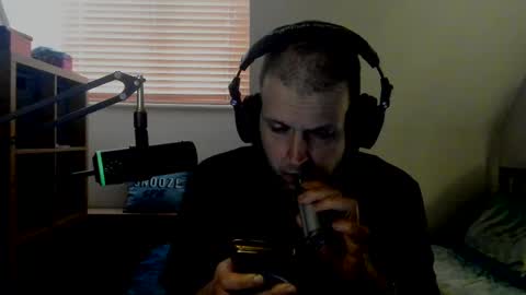 Snapshot of starlight1987 chatting on February 22, 2025, 10:07 am Adam online show from February 22, 2025, 10:07 am