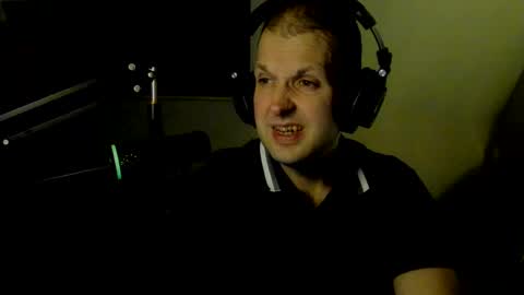 Snapshot of starlight1987 chatting on March 6, 2025, 3:02 am Adam online show from March 6, 2025, 3:02 am