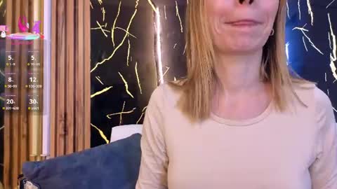 starlight_mature23_aws online show from July 21, 2026, 8:55 pm