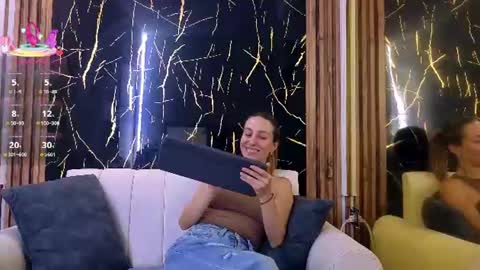 starlight_mature23_aws online show from July 28, 2026, 8:52 pm