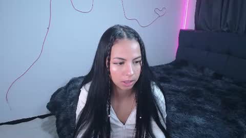 vanessa online show from July 25, 2026, 5:54 pm
