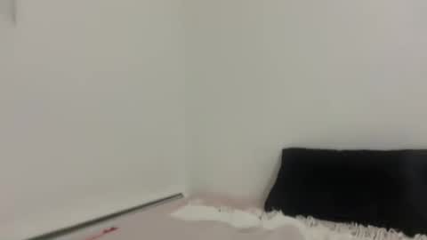 Snapshot of starqueenieee chatting on September 19, 2025, 2:57 am starqueenieee online show from September 19, 2025, 2:57 am