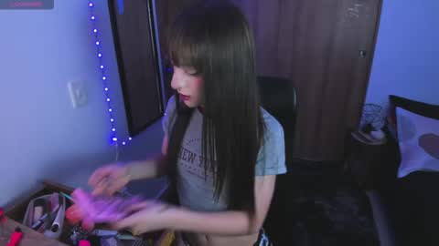 Snapshot of starrraura chatting on September 11, 2025, 2:28 pm Star Aura online show from September 11, 2025, 2:28 pm