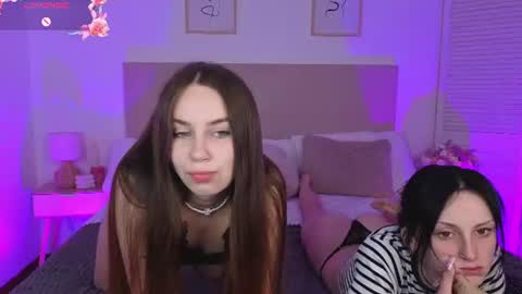 Regina and Molly online show from July 10, 2026, 9:39 pm