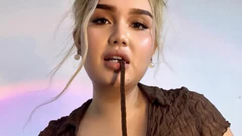 Snapshot of stassy_baby101 chatting on January 18, 2025, 1:51 pm Stassy online show from January 18, 2025, 1:51 pm