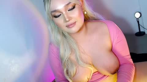 Snapshot of stassy_baby101 chatting on February 10, 2025, 10:31 am Stassy online show from February 10, 2025, 10:31 am