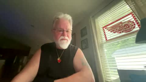 Tom online show from July 27, 2026, 11:06 am