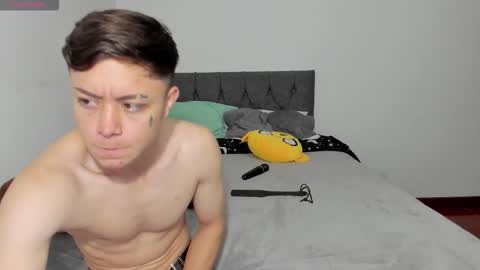 Snapshot of steban_and_kim chatting on November 18, 2025, 10:25 pm steban and kim online show from November 18, 2025, 10:25 pm