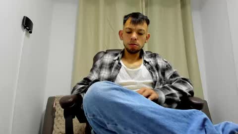 Snapshot of stebansilv_ chatting on June 6, 2026, 11:04 am Steban online show from June 6, 2026, 11:04 am