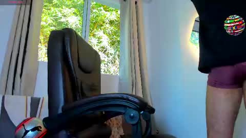 Snapshot of stebansilv_ chatting on June 29, 2026, 12:16 pm Steban online show from June 29, 2026, 12:16 pm