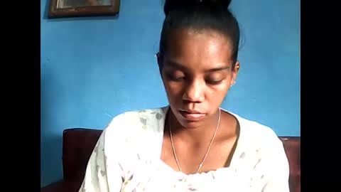 Snapshot of stecimalicia chatting on December 17, 2025, 8:31 am Malicia online show from December 17, 2025, 8:31 am