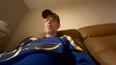 steel259373 online show from February 21, 2026, 4:02 am