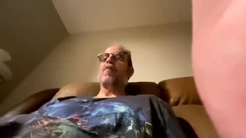 steel259373 online show from March 25, 2026, 5:24 am