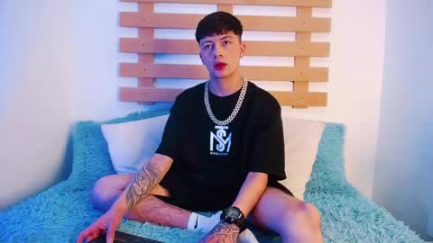 Steev online show from January 1, 2025, 11:18 pm