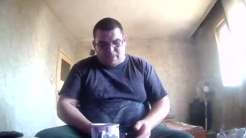 Stefan online show from September 9, 2025, 9:42 am