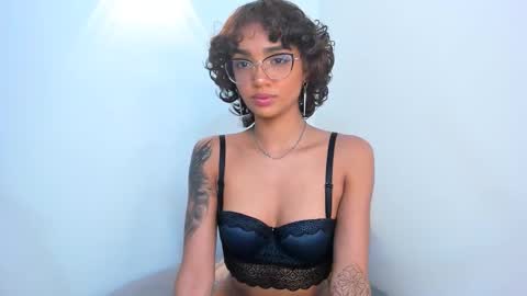Stefania  online show from September 25, 2025, 9:18 pm