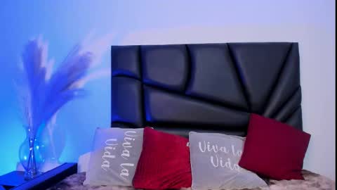 Stefania  online show from September 29, 2025, 3:33 am