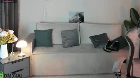 Stefania online show from July 25, 2026, 5:16 am