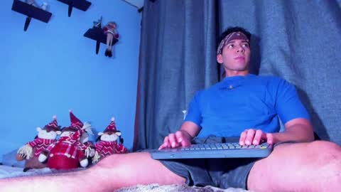 Snapshot of stefann_salvatore chatting on January 8, 2025, 2:46 am Stefann Salvatore online show from January 8, 2025, 2:46 am