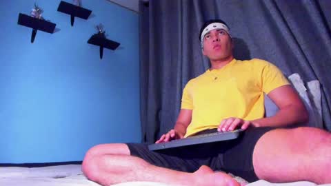 Snapshot of stefann_salvatore chatting on January 31, 2025, 1:33 am Stefann Salvatore online show from January 31, 2025, 1:33 am