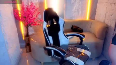 Online 800 to 1400 online show from March 11, 2026, 8:59 pm