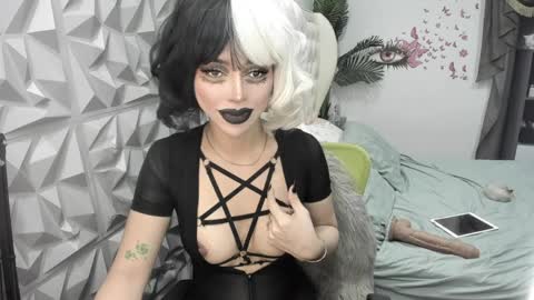 Snapshot of stefanylangkat chatting on April 2, 2026, 1:20 pm Jane online show from April 2, 2026, 1:20 pm