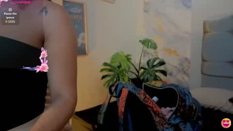 Snapshot of steff_bratz chatting on July 28, 2026, 3:24 am streff online show from July 28, 2026, 3:24 am