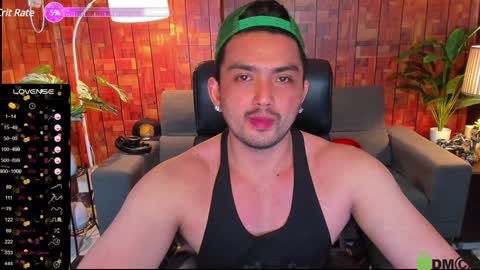 Snapshot of steffan_sebastian chatting on December 6, 2024, 2:06 pm STEFFAN online show from December 6, 2024, 2:06 pm