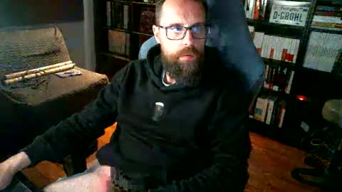 MeStef online show from May 7, 2026, 7:19 pm