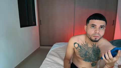 steiisy599 online show from March 4, 2026, 3:23 am