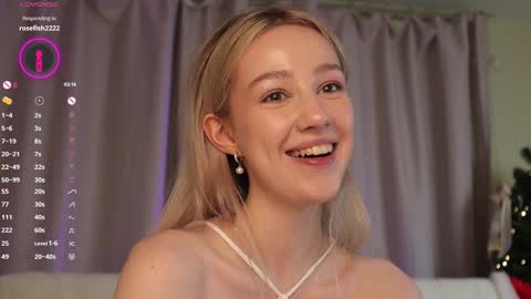 Snapshot of stela_artois chatting on January 2, 2025, 1:06 am My name is Stella Nice to meet you Fav Pattern is 111 boobs are real online show from January 2, 2025, 1:06 am