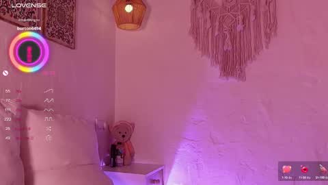 Snapshot of stela_artois chatting on February 23, 2025, 4:02 pm My name is Stella Nice to meet you Fav Pattern is 111 boobs are real online show from February 23, 2025, 4:02 pm