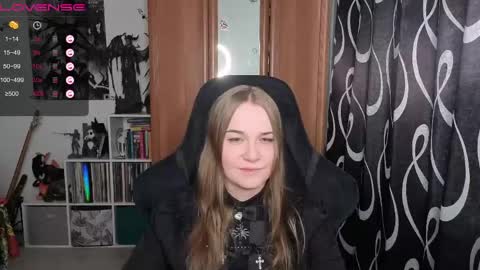 Snapshot of stella_and_carol chatting on May 28, 2026, 10:12 am Diana online show from May 28, 2026, 10:12 am