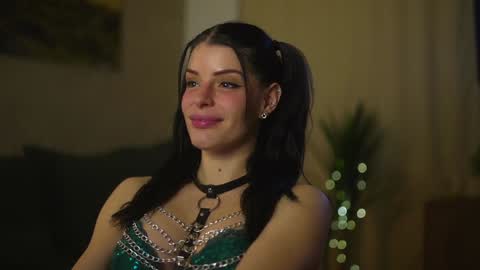 Stella online show from January 17, 2025, 6:26 am