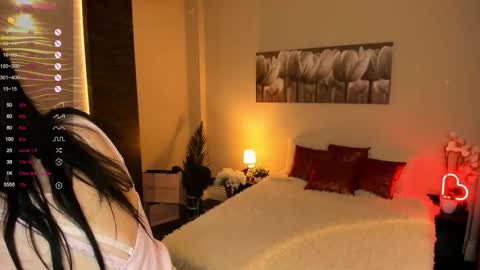 Molly online show from September 15, 2025, 3:34 pm