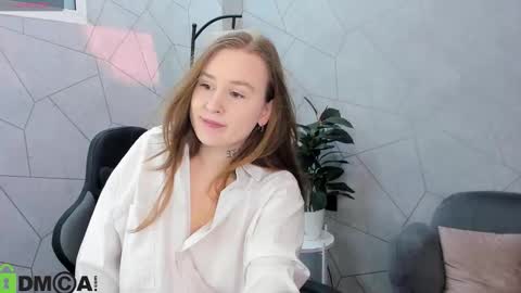 Stella online show from February 8, 2026, 9:23 am