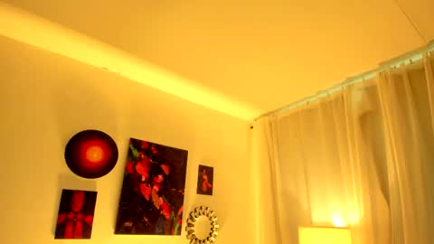 Snapshot of stella_vans chatting on May 22, 2026, 8:32 am Asella online show from May 22, 2026, 8:32 am
