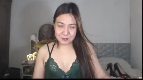 Stella online show from December 19, 2025, 8:32 am