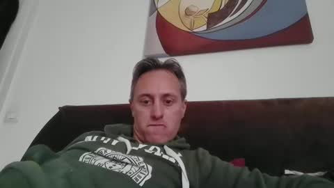 Snapshot of sten015 chatting on March 3, 2026, 1:39 pm sten015 online show from March 3, 2026, 1:39 pm