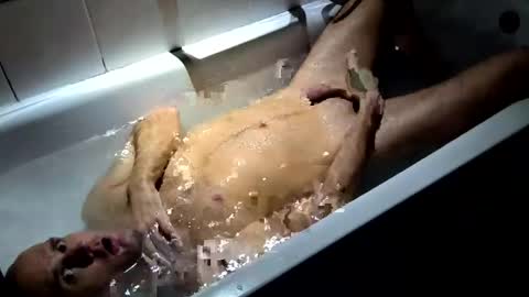 lee online show from December 8, 2024, 12:07 am