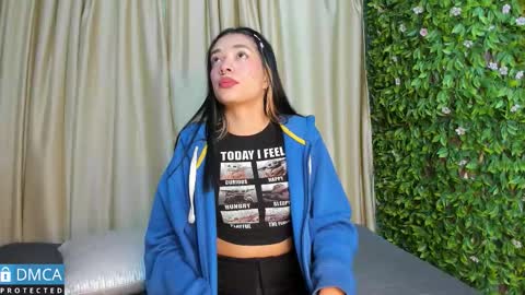 Snapshot of stepha_ chatting on September 17, 2025, 11:12 am Stepha online show from September 17, 2025, 11:12 am