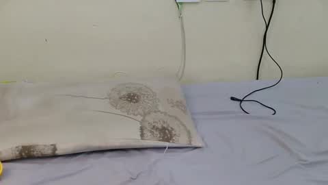 Snapshot of stephanie_khan chatting on November 7, 2025, 4:56 am Lynne online show from November 7, 2025, 4:56 am