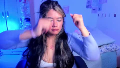 Stephanie  online show from March 5, 2025, 12:59 am